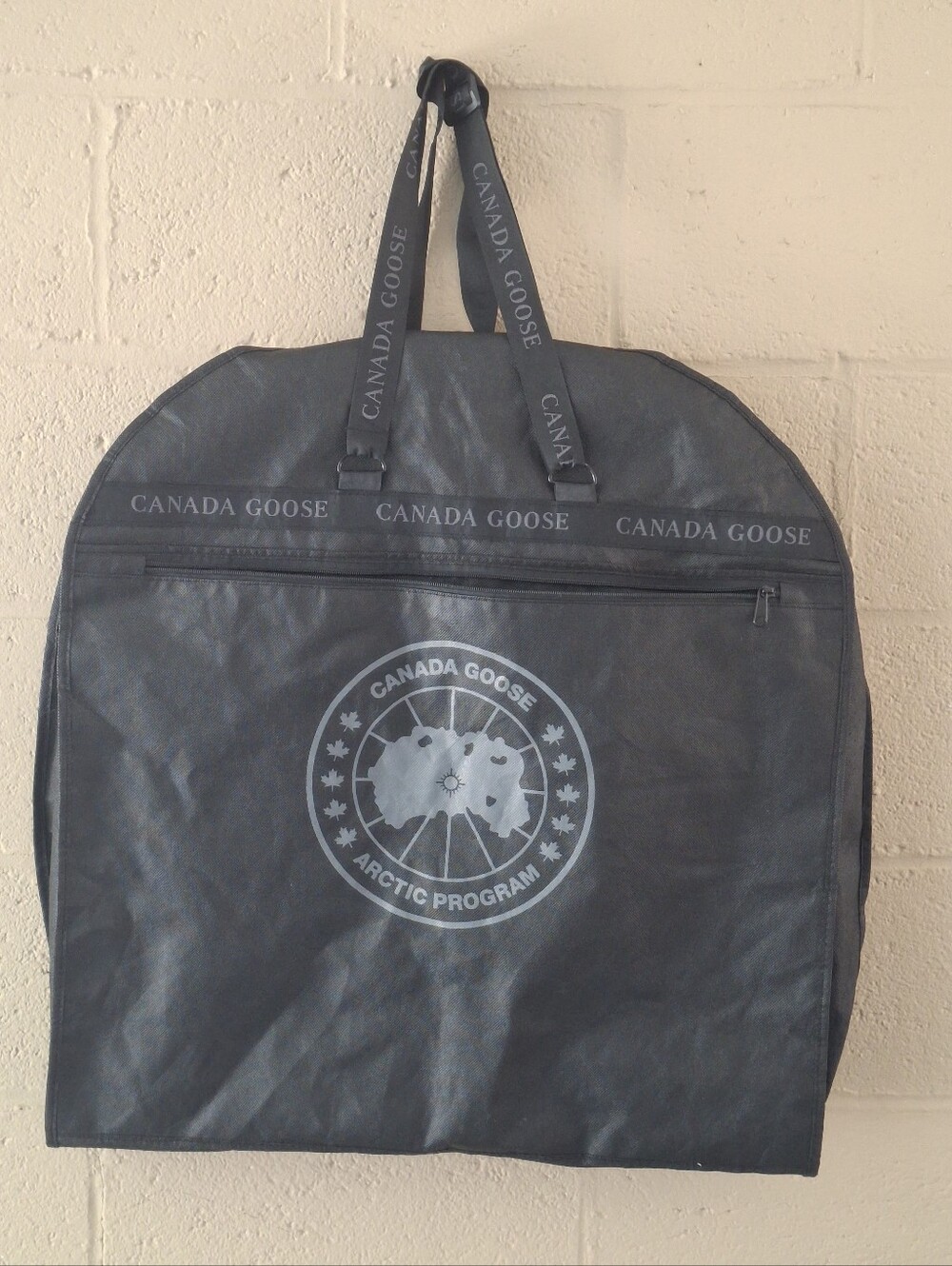 Canada Goose Arctic Program  Garment bag Bag  53" X 24" OS Black Canada Goose